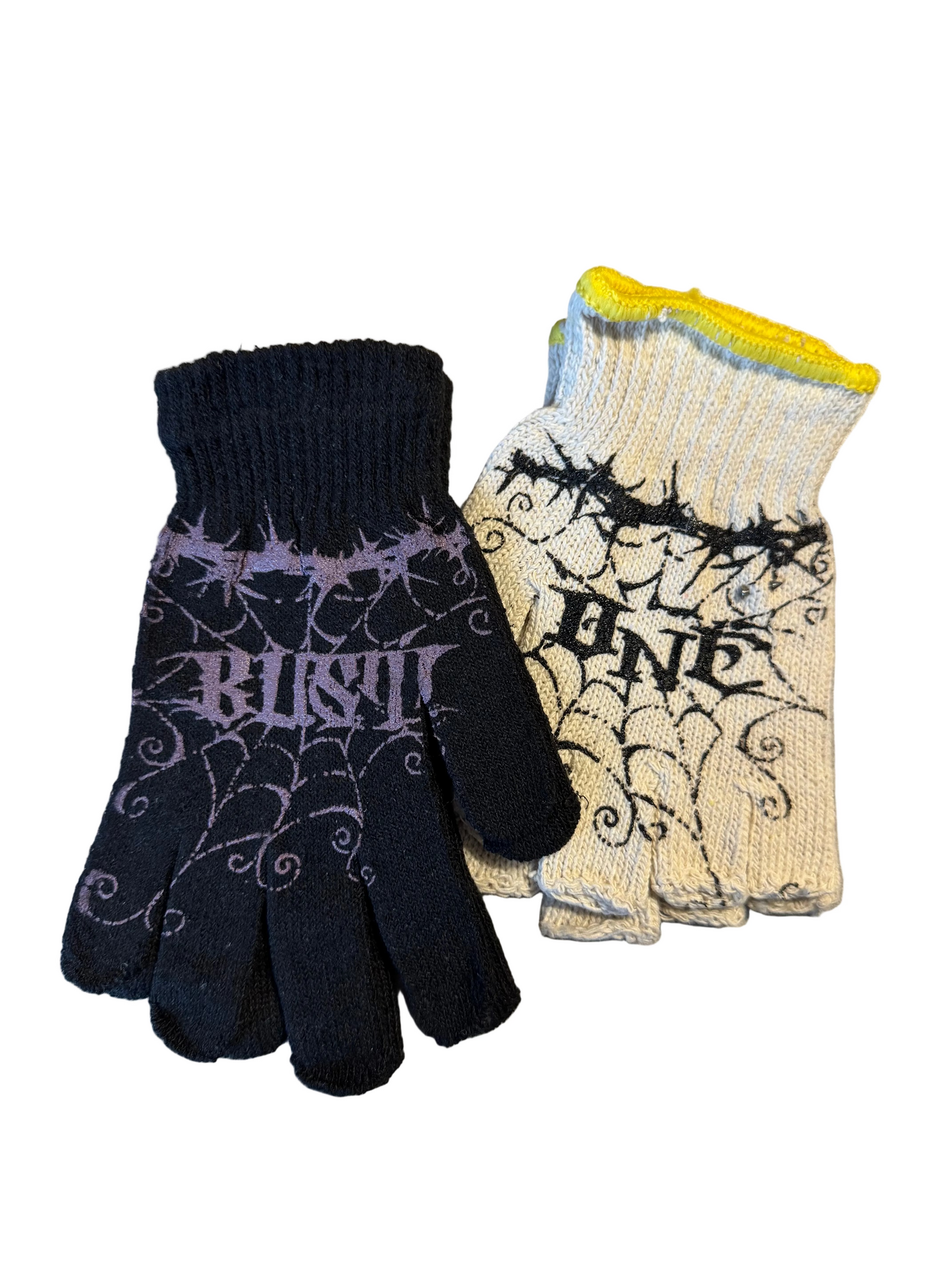 spiked gloves *limited 2pk*